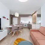 Apart111 Baltycka 22 *
