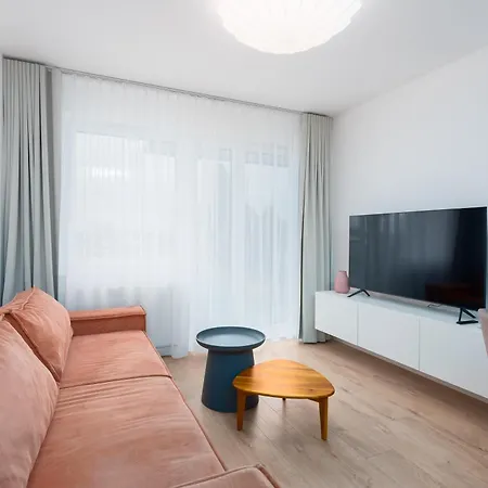 アパート Apart111 Baltycka 22 *