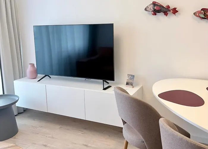 Apart111 Baltycka 22 アパート コウォブジェク